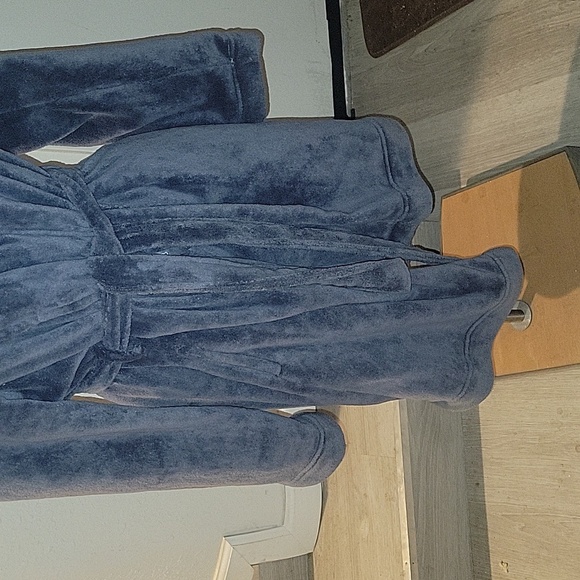 Calvin Klein Plush Robe Soft Cozy‎ Spa Bathrobe Loungewear Gray - Picture 3 of 6